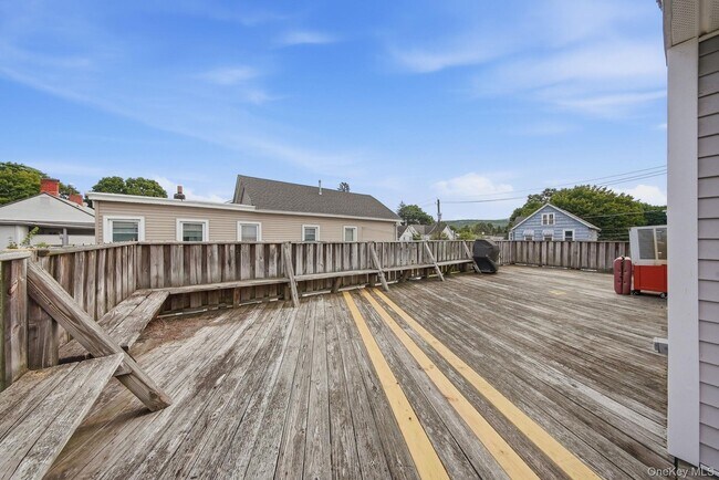 Building Photo - 92 Jersey Ave