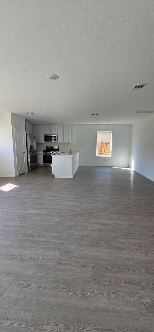 Building Photo - 21310 Offida Ln