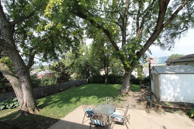 Building Photo - Dreamy 3 Bedroom house in Midtown