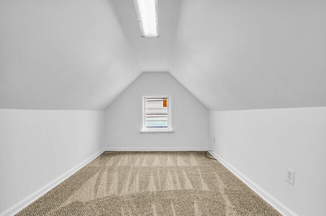 Building Photo - 1050 W Nesquehoning St