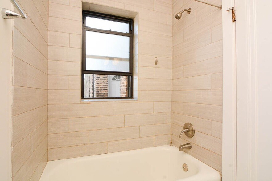 Building Photo - 2328 N Rockwell St