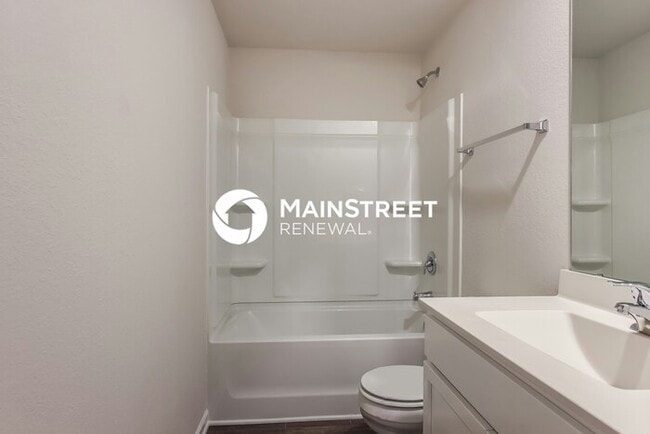 Building Photo - 3 Bedroom Pet-Friendly Home in Zebulon, NC with Main Street Renewal