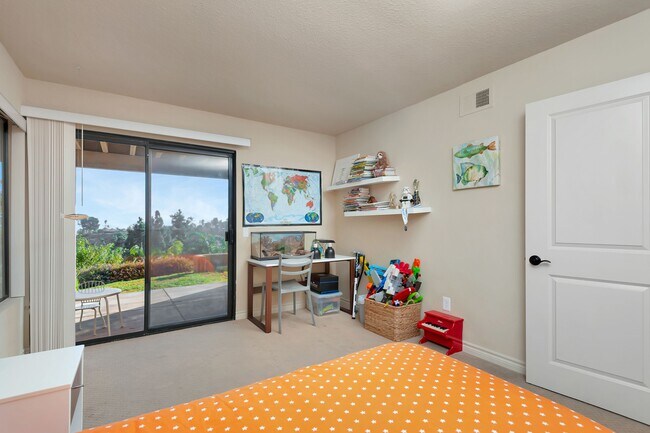 Building Photo - 2559 Caminito Muirfield