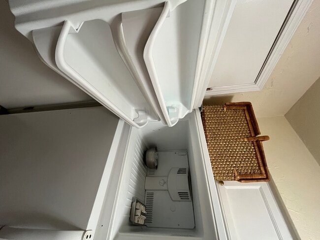 Building Photo - 3200 W Britton Rd