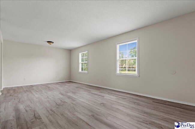 Building Photo - 319 Revell Dr