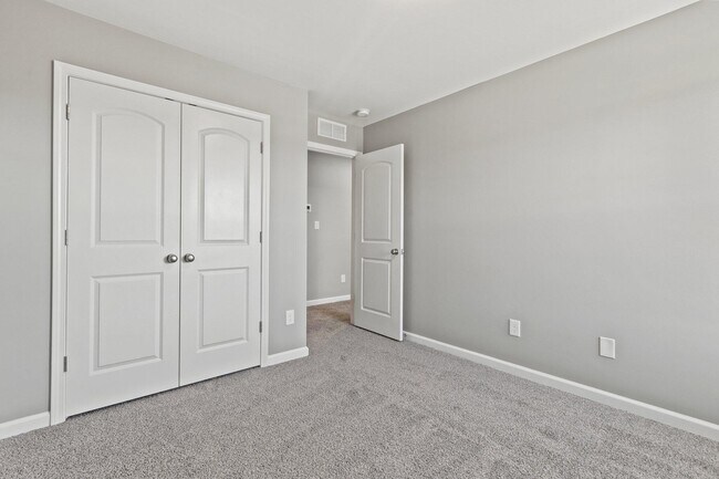 Building Photo - 8189 Driftwood Loop