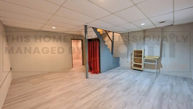 Building Photo - 452 Harper Rd