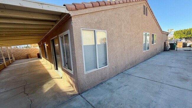 Building Photo - 82259 Calico Ave