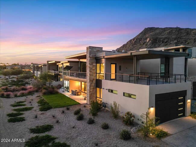 Primary Photo - 6311 E Phoenician Blvd