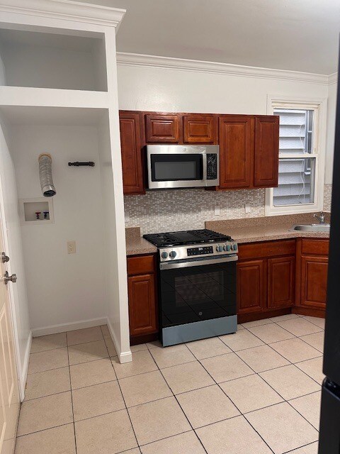 New Stove | New Micro - 101 Avenue F