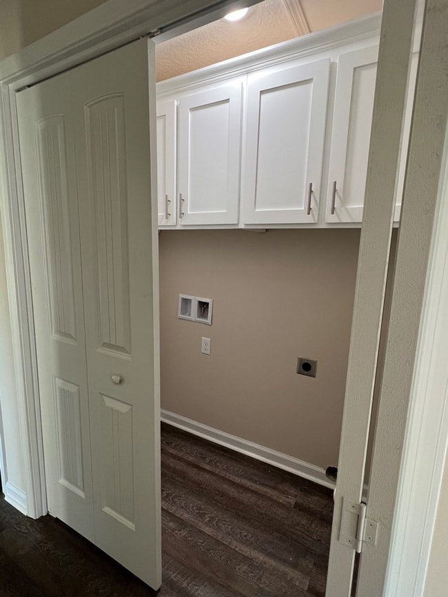 Building Photo - 3bd 2ba HOME FOR RENT!