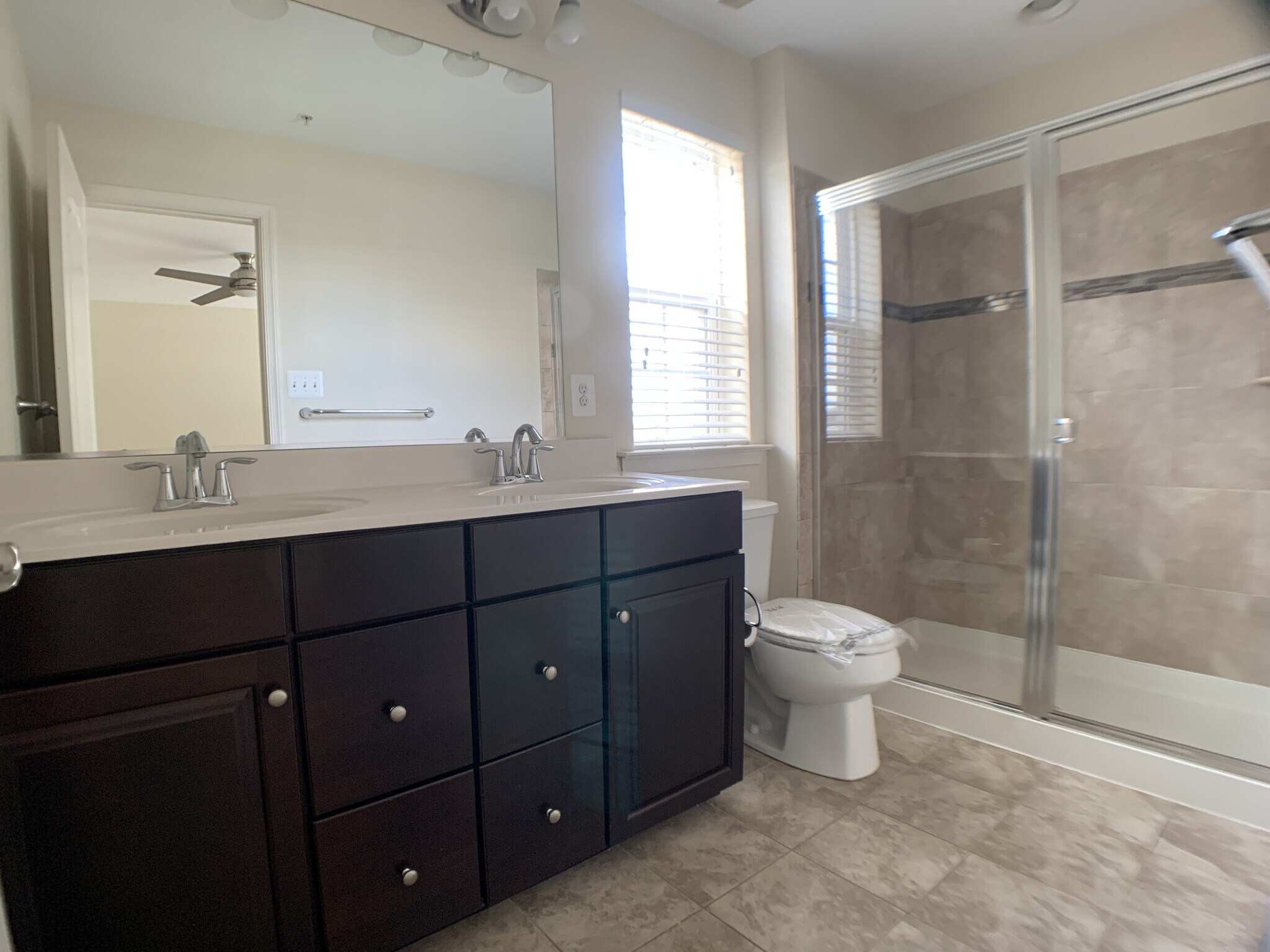 Building Photo - 512 Cobble Dr