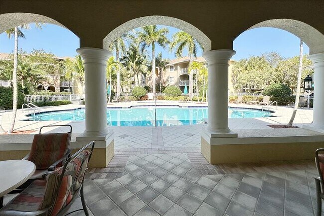 Building Photo - 6533 Emerald Dunes Dr