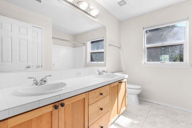 Building Photo - FOR RENT: CORNER LOT, Immaculate, lovely and spacious home - 5 bed, 3 bath + bonus room with 3-ca...