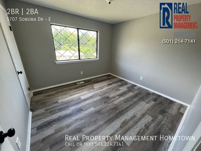 Building Photo - HALF OFF FIRST MONTH'S RENT MOVE-IN INCENT...