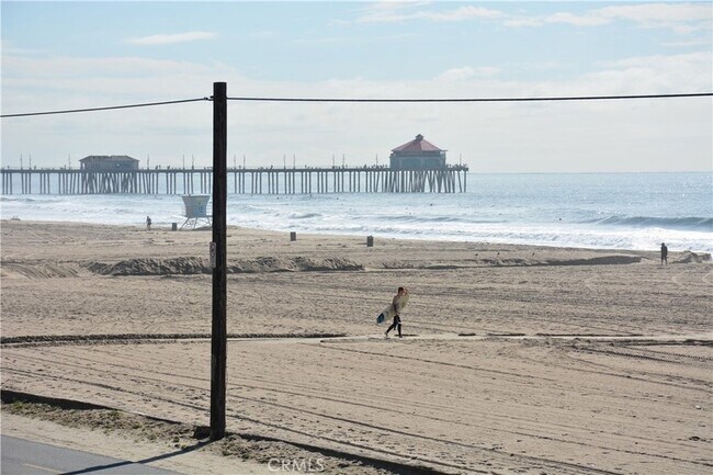 Building Photo - 6951 Lawn Haven Dr