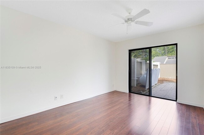 Building Photo - 244 Pleasant Wood Dr