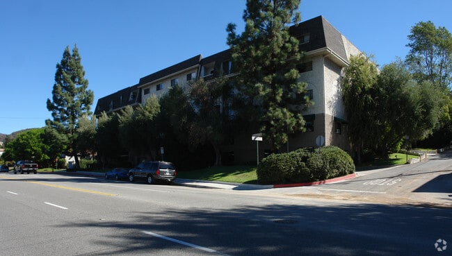 Primary Photo - Verdugo Vista Apartments