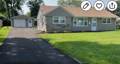 Building Photo - 5406 Sir Barton Rd