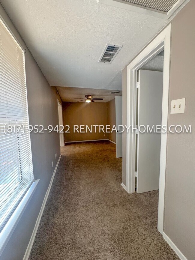 Building Photo - 104 Twining Dr