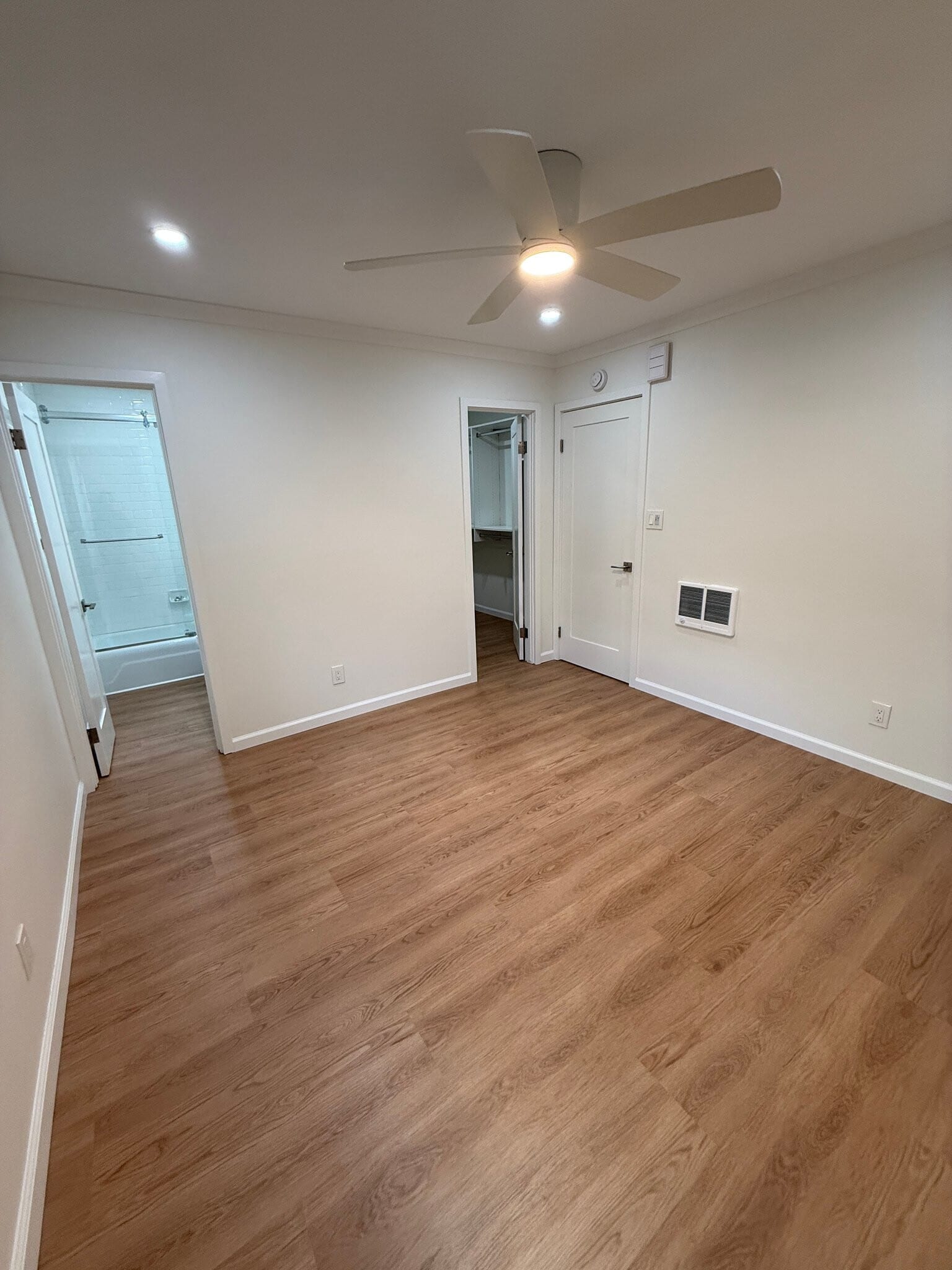 Building Photo - 3911 Oregon St