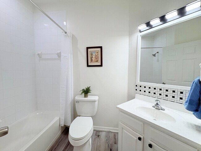 Building Photo - 9821 Perfect Dr