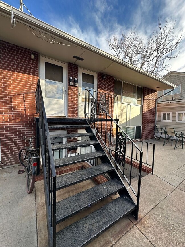 Building Photo - KM1517