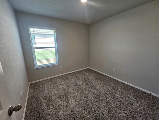 Building Photo - 417 Blanco Dr