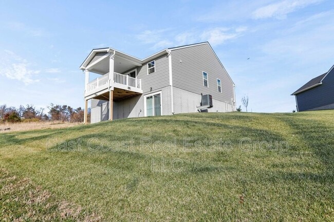 Building Photo - 329 Bookers Ct