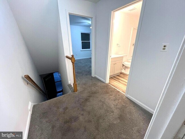 Building Photo - 255 Farrell Ln
