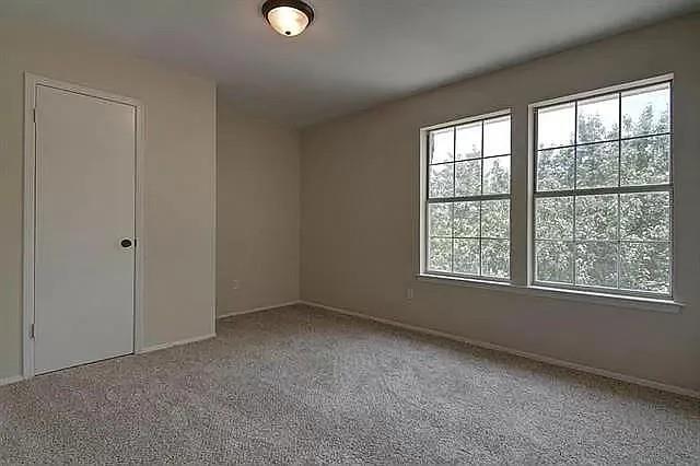 Building Photo - 16704 Sabertooth Dr