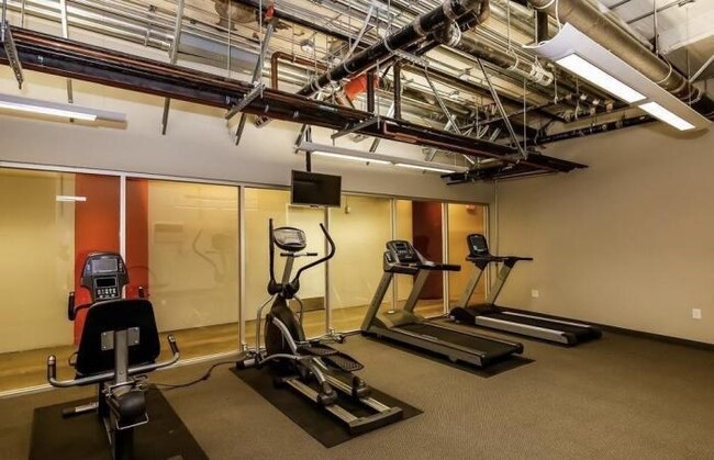 Building Photo - 1 bedroom in Los Angeles CA 90031