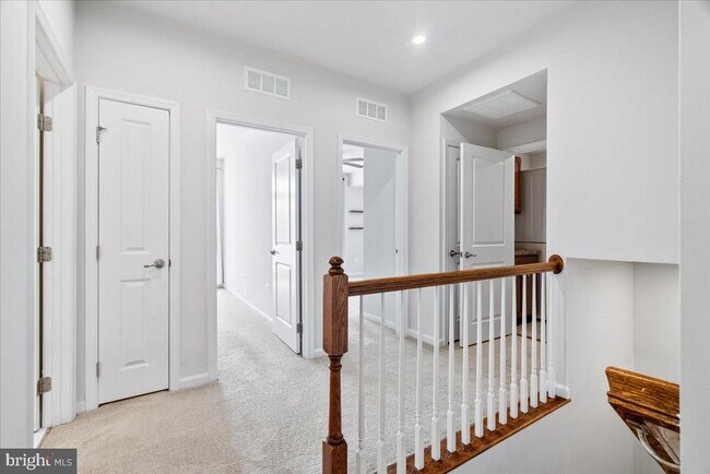 Building Photo - 6500 Walcott Ln