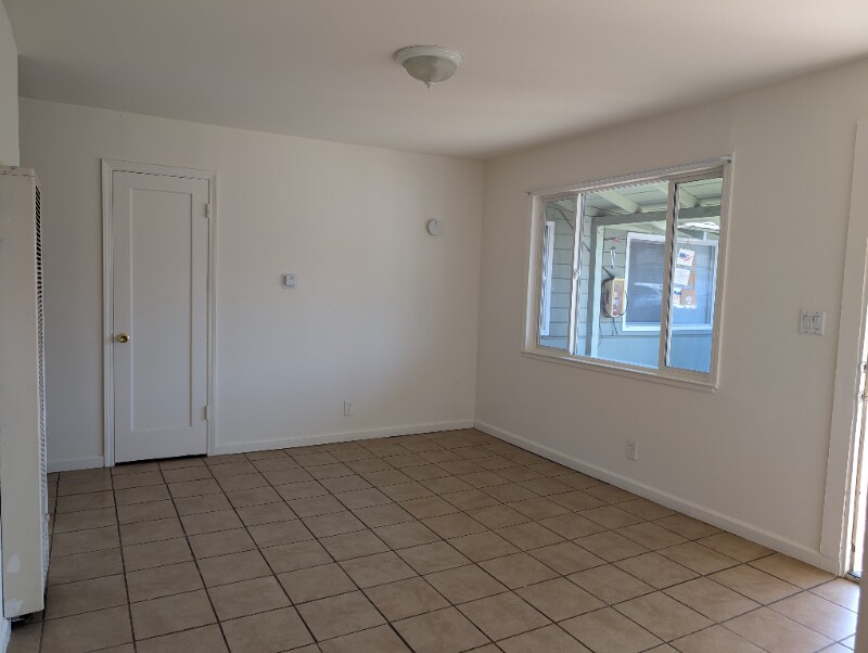 Building Photo - 1032 Gilbert St