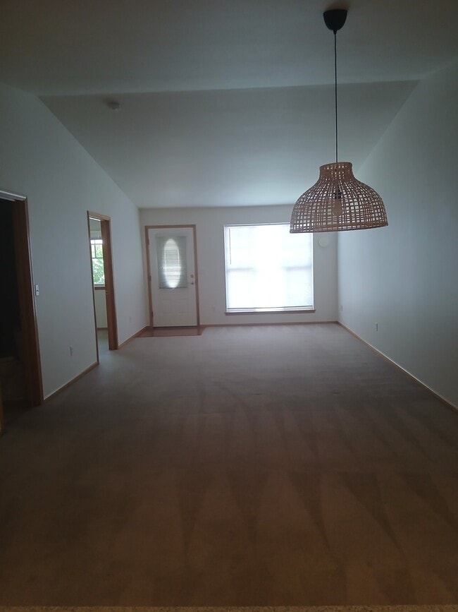 Building Photo - 5670 Correll Dr