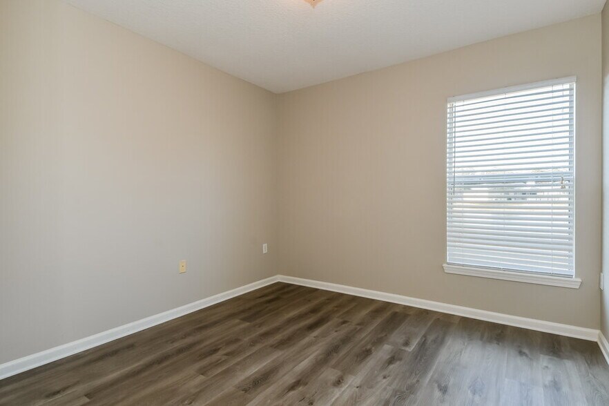 Building Photo - 6266 Rolling Tree Ct