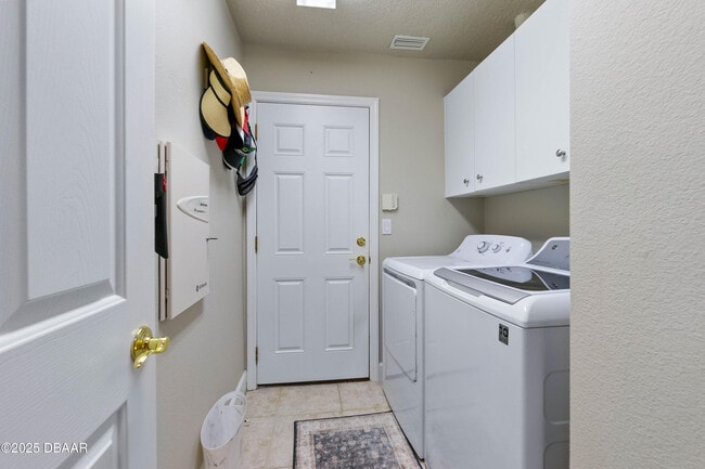 Building Photo - 1234 Crown Pointe Ln