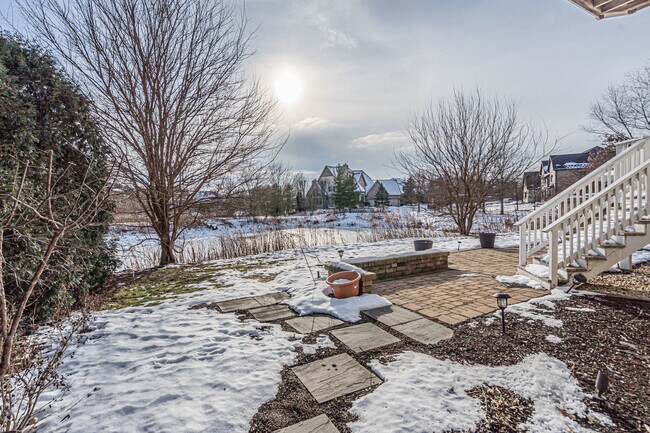 Building Photo - 7242 Greywall Ct