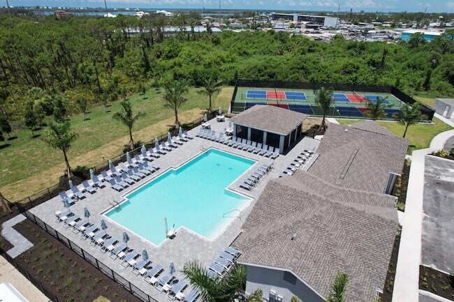 Building Photo - 8535 St Kitts Cir