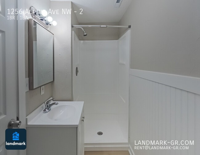 Building Photo - 1256 Alpine Ave NW