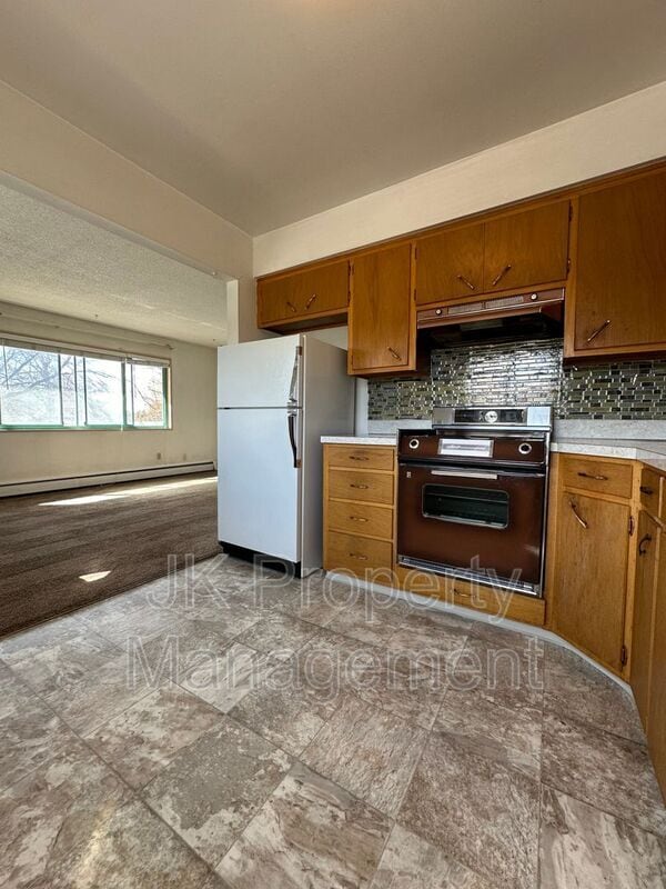 Building Photo - 23 11th St S