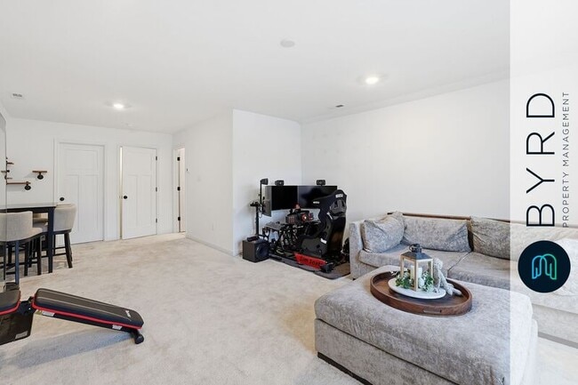 Building Photo - 8406 Freebridge Rd