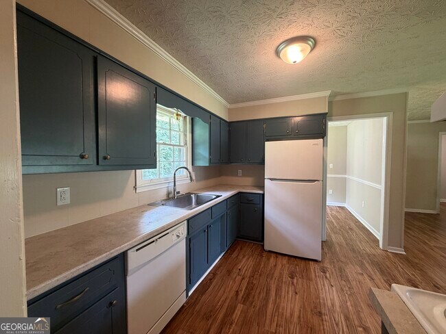 Building Photo - 1140 Barber Creek Dr