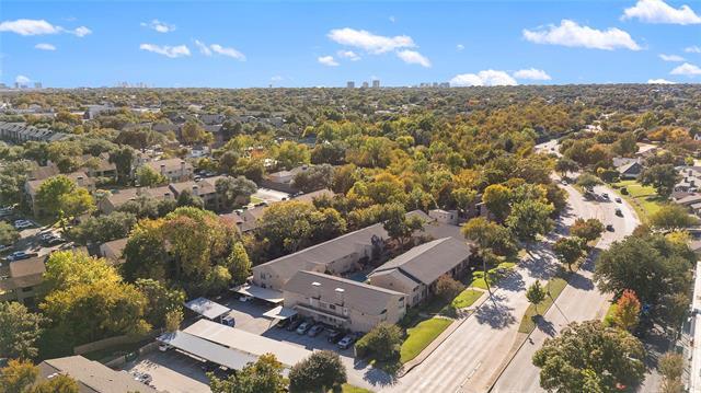 Building Photo - 7712 Royal Ln