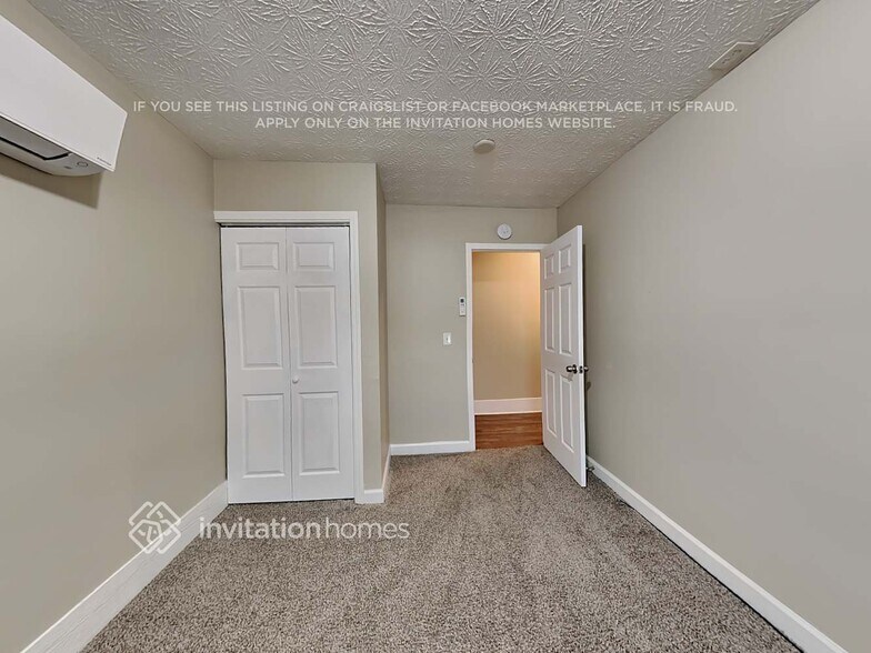 Building Photo - 30 Sable Cir