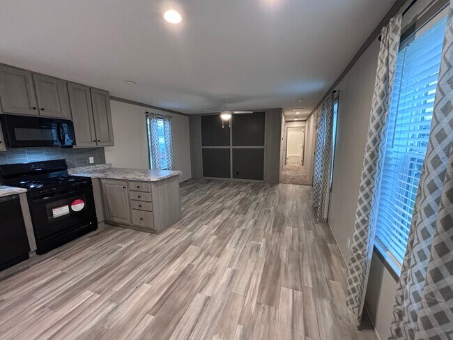 Building Photo - 5791 Portside Ct