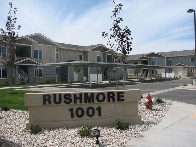 Building Photo - Rushmore Apartments