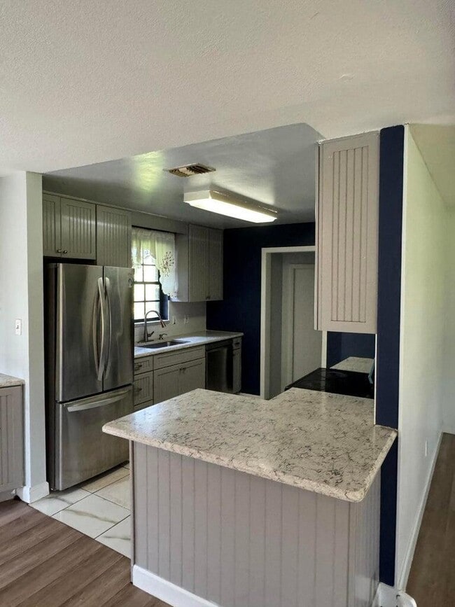 Building Photo - 13529 42nd Rd N