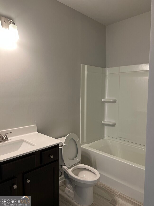 Building Photo - 4453 Mill Oak Wy