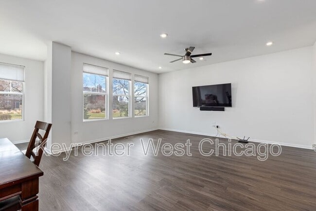 Building Photo - 143 Blanchard Ct